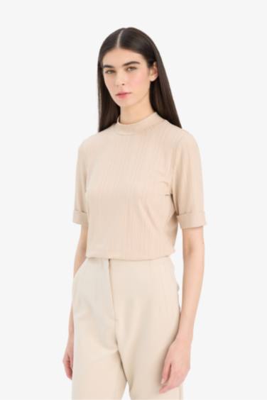 Woman Short Sleeve T-Shirt