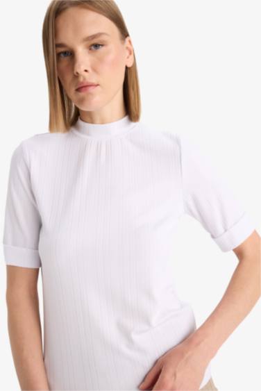 Woman Short Sleeve T-Shirt