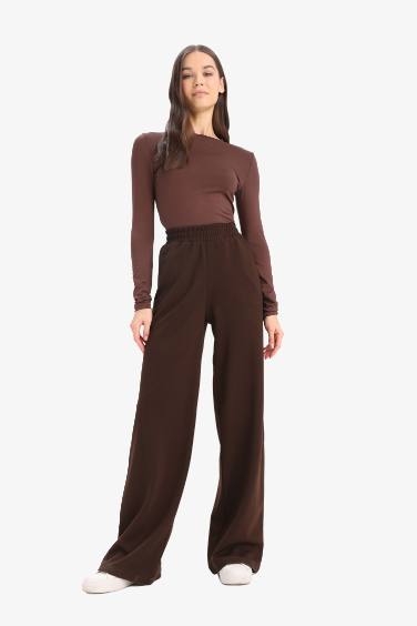 Wide Leg With Pockets Trousers