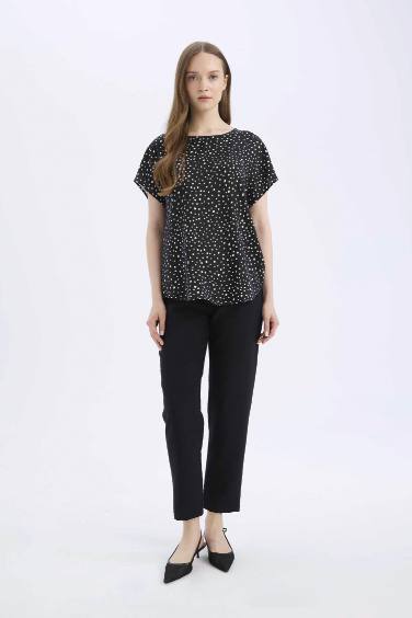 Regular Fit Crew Neck Short Sleeve Blouse