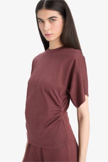 Woman Short Sleeve T-Shirt