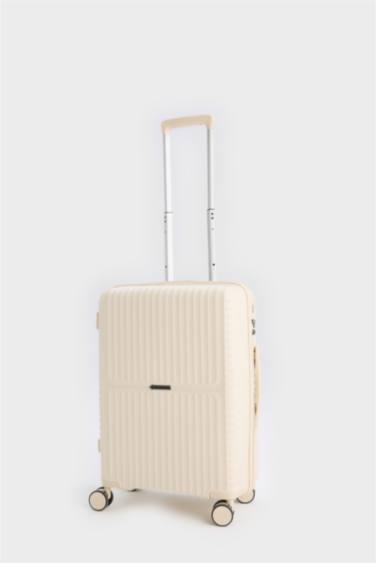 Kadın Sert Kapaklı Çekçekli Küçük Boy Valiz