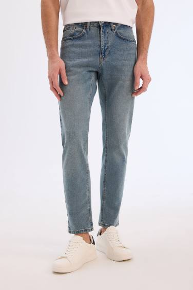 Slim Tapered Fit Normal Waist Jeans