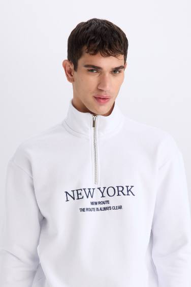 Boxy Fit Dik Yaka Fermuarlı Baskılı Sweatshirt