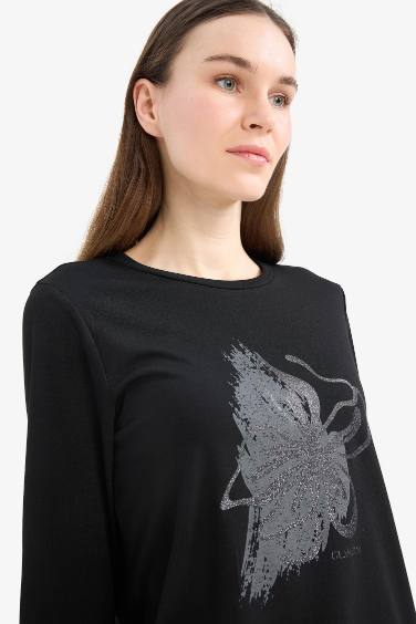 Traditional Regular Fit Crew Neck Glitter T-Shirt