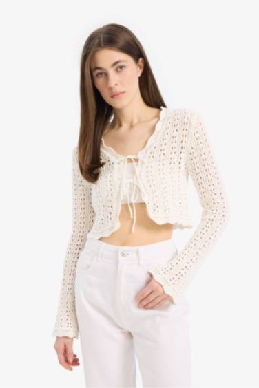 қалыпты пішім v жаға Кардиган