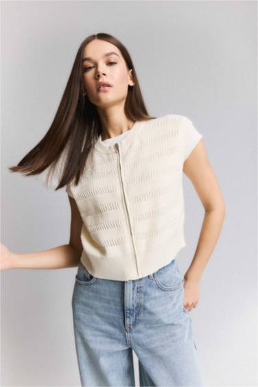 Regular Fit Bisiklet Yaka Fermuarlı Triko Yelek