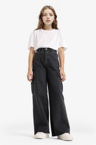 بنطرون جينز كارجو بناتي برجل واسع وجيب