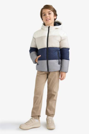 Erkek Çocuk Su İtici Kapüşonlu Polar Astarlı Fermuarlı Şişme Mont