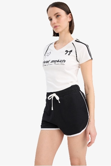 تيشيرت بولو نص ردن مضلع مخصر