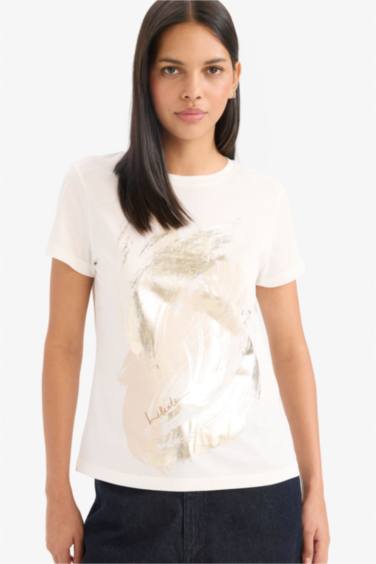 Woman Short Sleeve T-Shirt