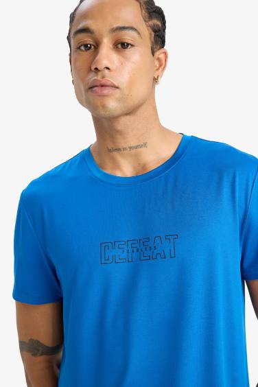 Slim Fit Dar Kesim Bisiklet Yaka Esnek Kumaş Baskılı Sporcu Kısa Kollu Tişört