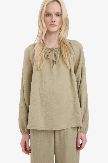 Oversize Geniş Kalıp Bağcıklı Yaka Müslin Uzun Kollu Bluz