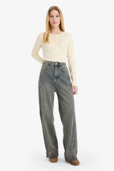 Лонгслив в рубчик с пуговицами на воротнике Fitted