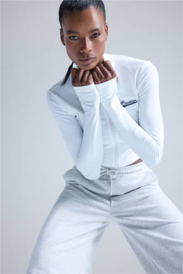 Veste de sport zippée à col montant Coupe slim de DeFactoFit