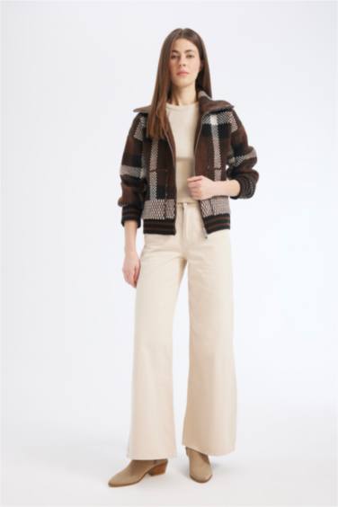 جاكيت كاروهات قصة عادية بياخة بولو