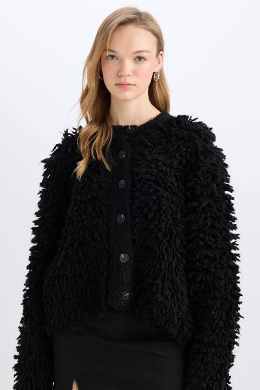 Regular Fit Crew Neck Tassel Knitted Cardigan