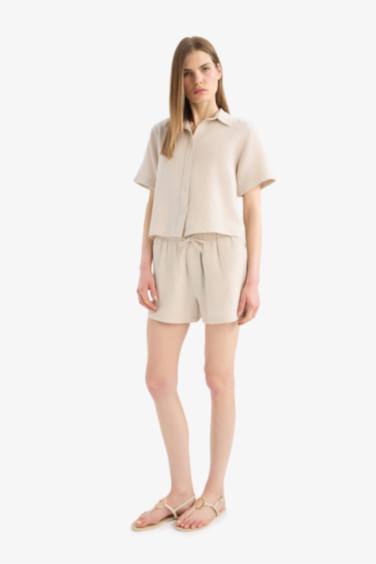 Шорты из крючкового материала с прямыми ногами и эластичной талией