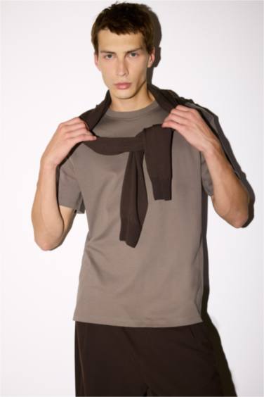 Regular Fit Crew Neck Short Sleeve T-Shirt