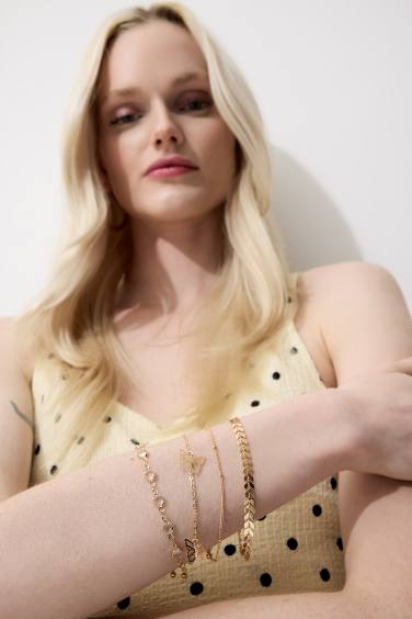 Woman 4 Piece Gold Bracelet