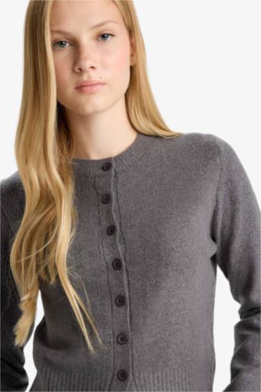 Slim Fit Crew Neck Knit Cardigan