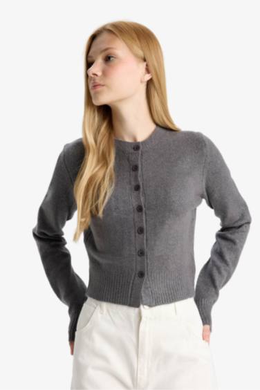 Slim Fit Crew Neck Knit Cardigan