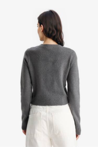 Slim Fit Crew Neck Knit Cardigan