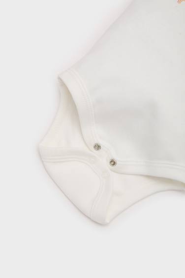 اوفر بيبي بناتي نص ردن مضلع بطبعة شعار قصة عادية