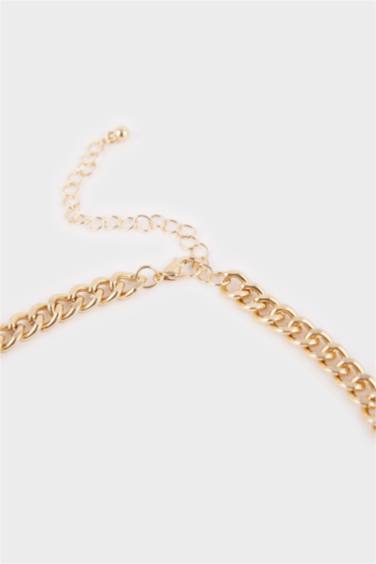 Kadın Siyah-Beyaz Yonca Detaylı kolye