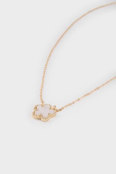 Kadın Beyaz Çiçekli Gold Kolye