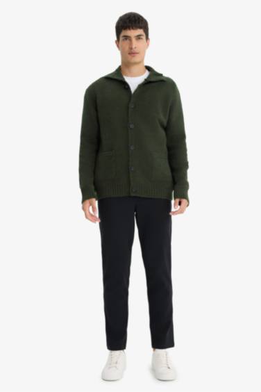 Cardigan en maille à col montant boutonné avec poches Coupe standard
