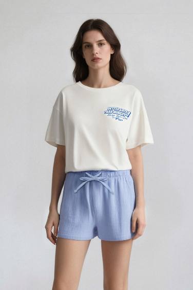 تيشيرت نص كم اوفر سايز بطبعة من الخلف