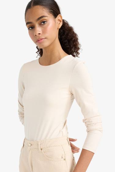 T-shirt slim à manches longues et col rond