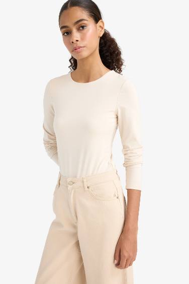 T-shirt slim à manches longues et col rond