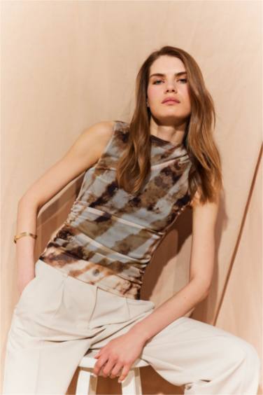 Débardeur slim en tulle à effet tie-dye