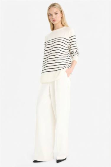 Pull rayé à col rond Coupe régulière