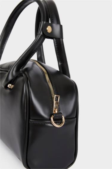 Woman Faux Leather Shoulder Bag