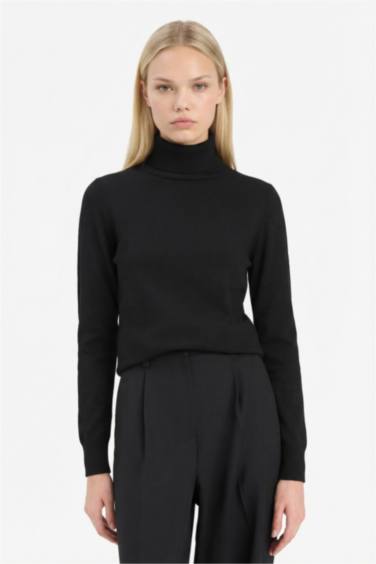 Regular Fit Yarım Balıkçı Yaka Triko Kazak