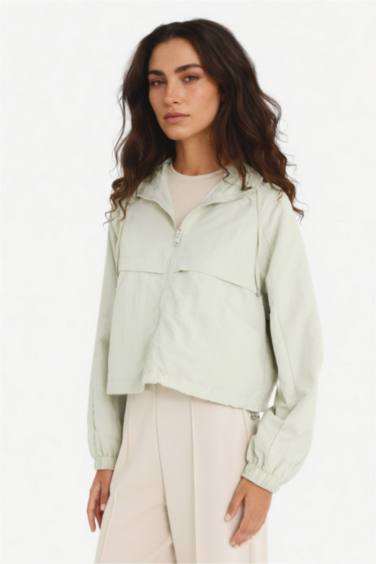 جاكيت مطر كروب قصة عادية بغطاء للرأس