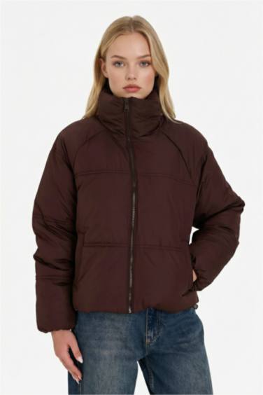 Su Geçirmez Regular Fit Dik Yaka Fermuarlı Şişme Mont