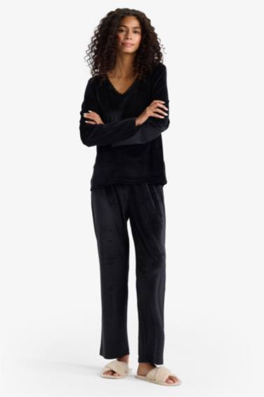 Regular Fit Long Sleeve Velour 2 Piece Pyjama Set