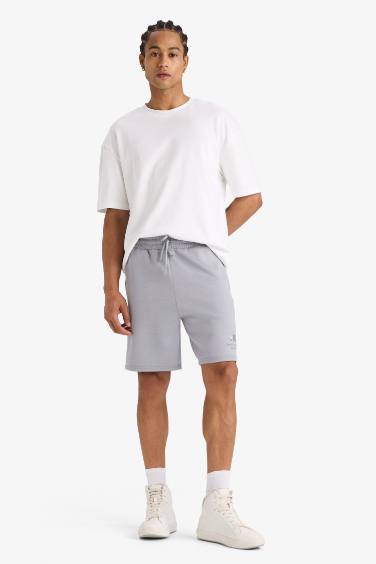 Шорты DeFactoFit NBA Wordmark стандартного кроя из дайвинг-ткани Scuba с короткими штанинами