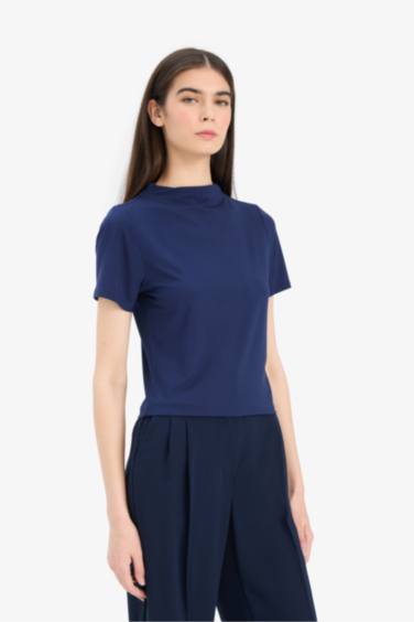 Woman Long Sleeve T-Shirt