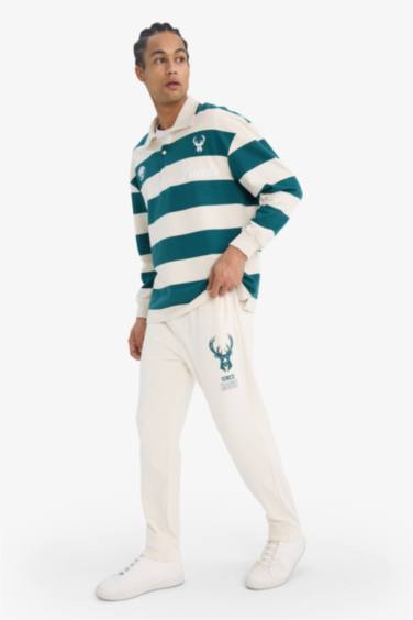 Standard Fit NBA Milwaukee Bucks Licensed Thick Sweatshirt Fabric Elastic Band Jogger