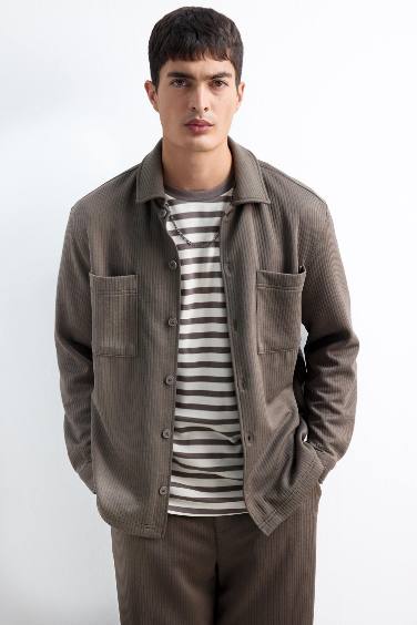 قميص محكم كم طويل قصة عادية