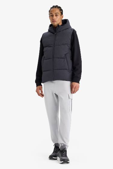 DeFactoFit, регулярный крой, с капюшоном, водонепроницаемый жилет