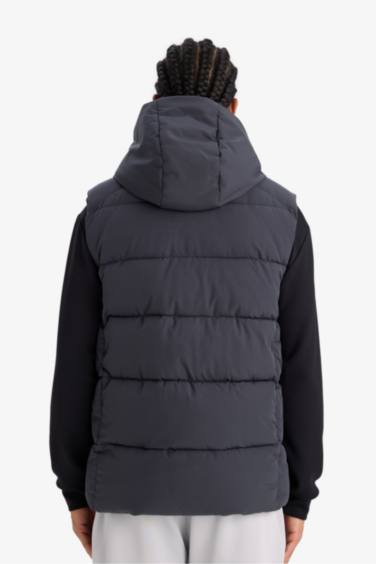 Regular Fıt Kapüşonlu Yelek - Görsel 7