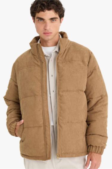 Regular Fit Dik Yaka Fermuarlı İç Cepli Mont