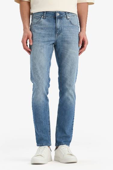 Pedro Slim Fit Normal Waist Skinny Leg Jeans