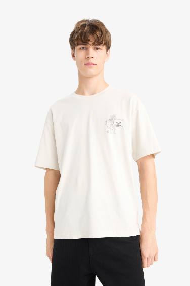 Boxy Fit Rick and Morty Licensed Crew Neck Printed Short Sleeve T-Shirt